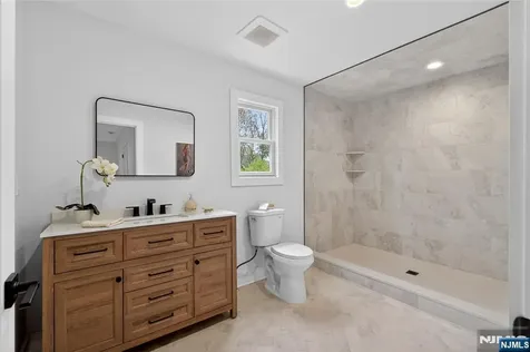 287 Orange Road Montclair NJ 07042