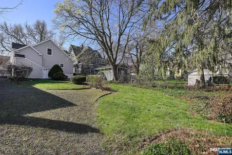 287 Orange Road Montclair NJ 07042