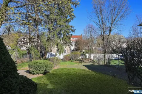 287 Orange Road Montclair NJ 07042