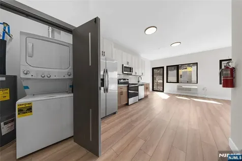 87-89 Mary Paterson NJ 07503