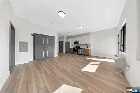 87-89 Mary Paterson NJ 07503