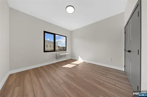 87-89 Mary Paterson NJ 07503