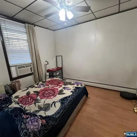 192 Edmund Avenue Paterson NJ 07502