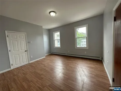 192 Edmund Avenue Paterson NJ 07502