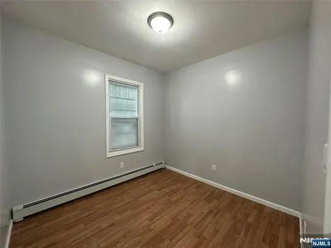 192 Edmund Avenue Paterson NJ 07502