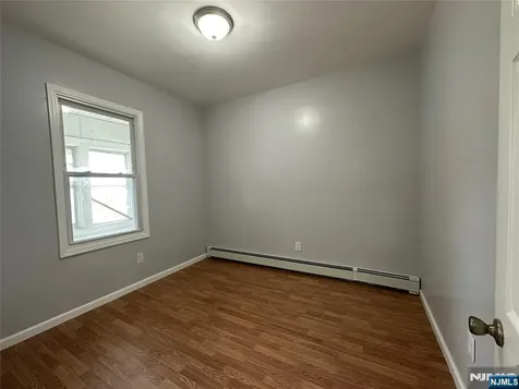 192 Edmund Avenue Paterson NJ 07502