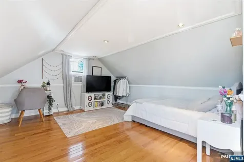 201 Floyd Street Belleville NJ 07109