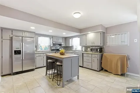 201 Floyd Street Belleville NJ 07109