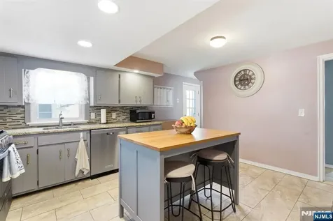201 Floyd Street Belleville NJ 07109