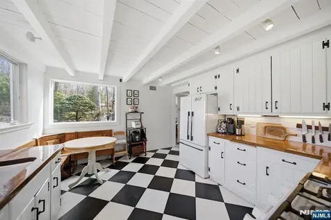 109 Taylortown Road Montville Township NJ 07005