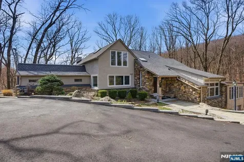 109 Taylortown Road Montville Township NJ 07005
