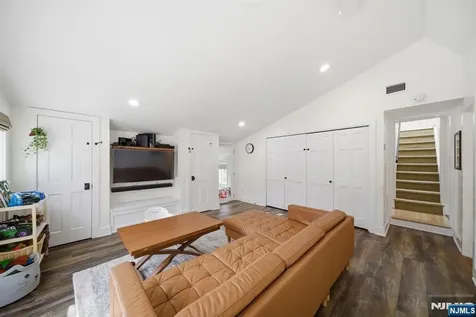 109 Taylortown Road Montville Township NJ 07005