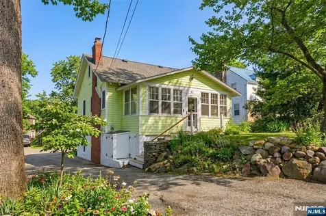 63 Franklin Road Denville Township NJ 07834