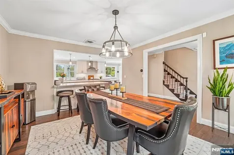 52 Stonefence Road Oakland NJ 07436