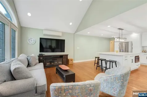 631 Cooper Avenue Oradell NJ 07649