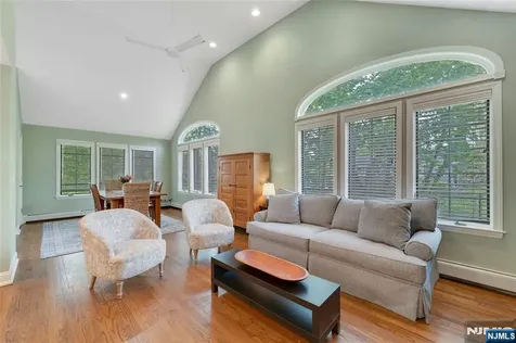 631 Cooper Avenue Oradell NJ 07649