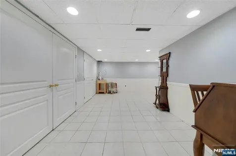 631 Cooper Avenue Oradell NJ 07649