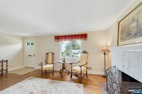 631 Cooper Avenue Oradell NJ 07649
