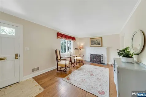 631 Cooper Avenue Oradell NJ 07649