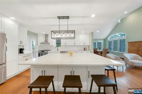 631 Cooper Avenue Oradell NJ 07649