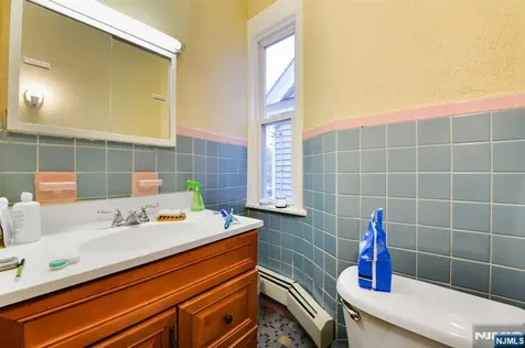 137 Valley Road Montclair NJ 07042