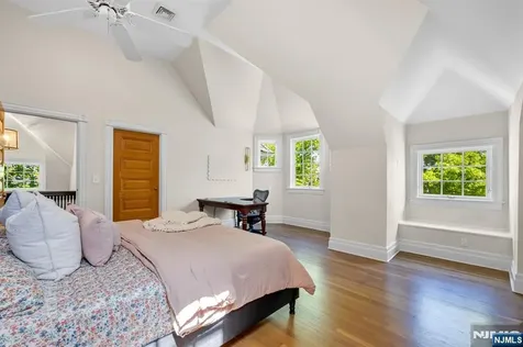 640 Ridgewood Avenue Ridgewood NJ 07450