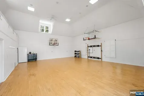 640 Ridgewood Avenue Ridgewood NJ 07450