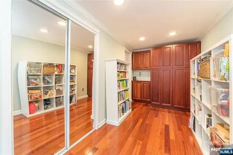 47 Laurel Drive Wayne NJ 07470