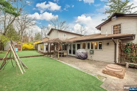 47 Laurel Drive Wayne NJ 07470
