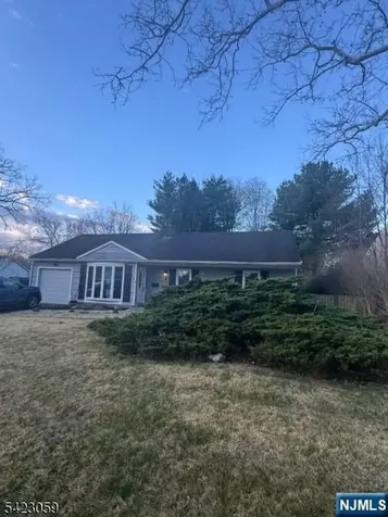 3 Spalding Drive Livingston NJ 07039