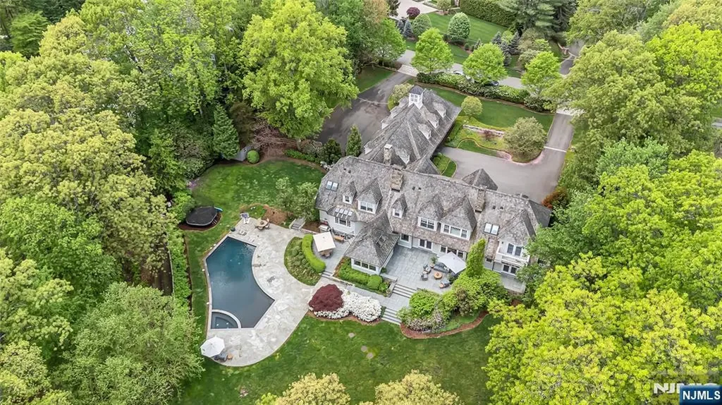 259 Indian Trail Drive Franklin Lakes NJ 07417