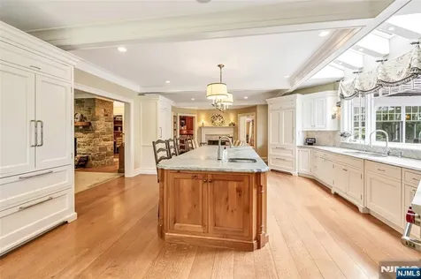 259 Indian Trail Drive Franklin Lakes NJ 07417