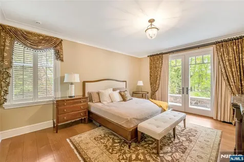 259 Indian Trail Drive Franklin Lakes NJ 07417