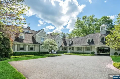 259 Indian Trail Drive Franklin Lakes NJ 07417
