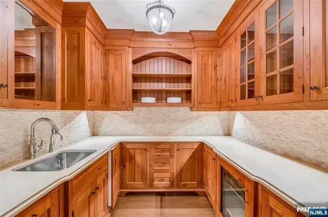 259 Indian Trail Drive Franklin Lakes NJ 07417