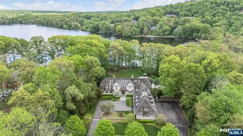 259 Indian Trail Drive Franklin Lakes NJ 07417