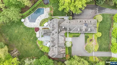 259 Indian Trail Drive Franklin Lakes NJ 07417