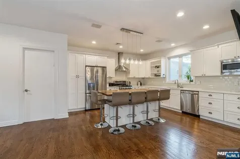 179 5th Street Cresskill NJ 07626