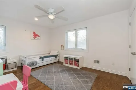 179 5th Street Cresskill NJ 07626