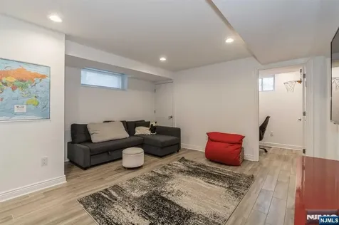 179 5th Street Cresskill NJ 07626