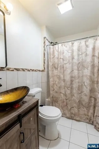 76 4th Street Paterson NJ 07522