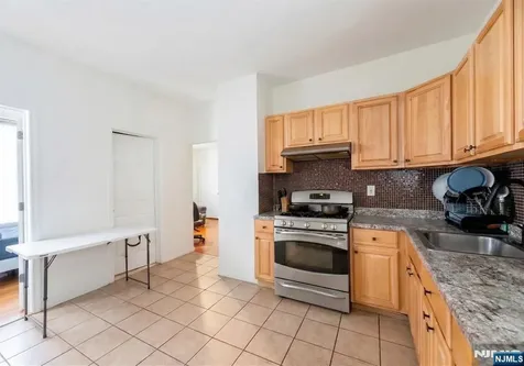 76 4th Street Paterson NJ 07522
