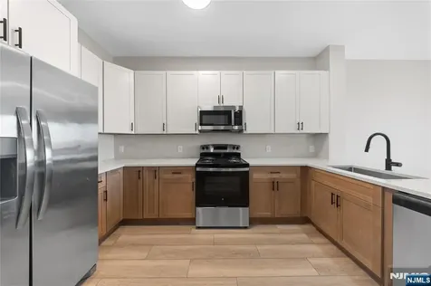 87-89 Mary Paterson NJ 07503