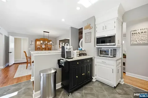 165 Page Drive Oakland NJ 07436