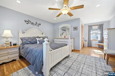 165 Page Drive Oakland NJ 07436