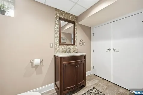 165 Page Drive Oakland NJ 07436