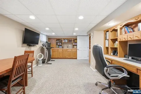 165 Page Drive Oakland NJ 07436