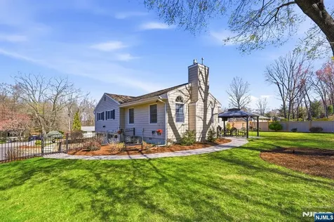 165 Page Drive Oakland NJ 07436