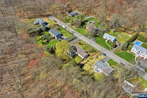 165 Page Drive Oakland NJ 07436