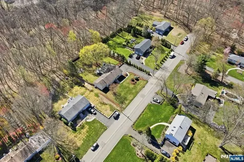 165 Page Drive Oakland NJ 07436